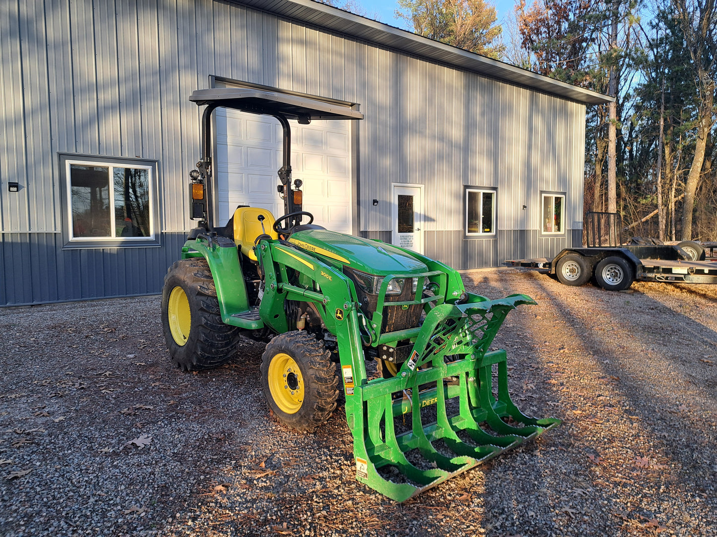John Deere 3038E